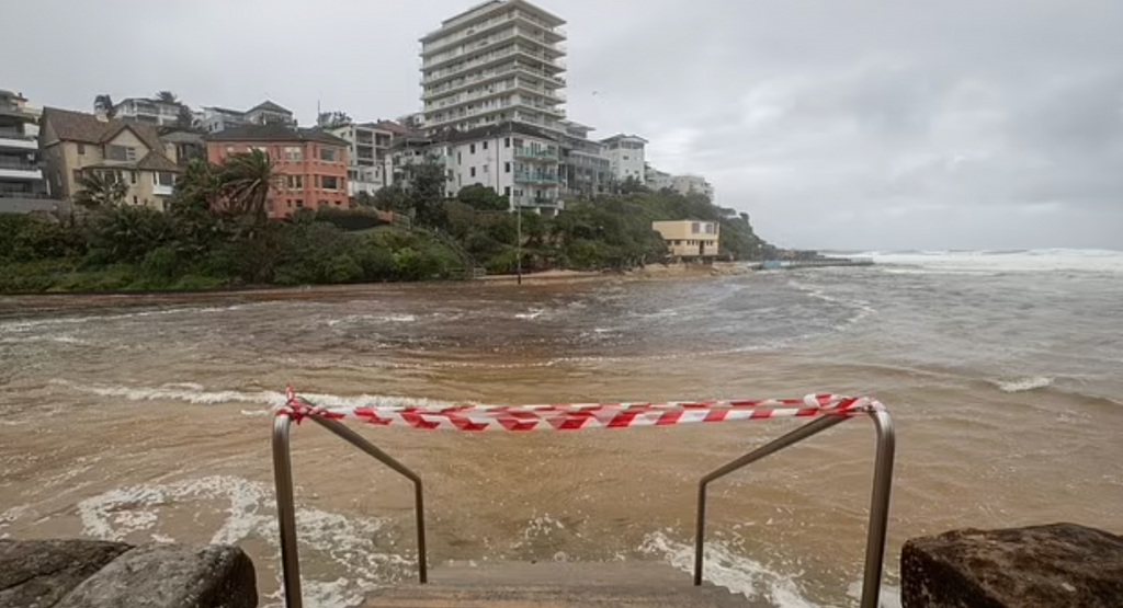 Sydney beach closed